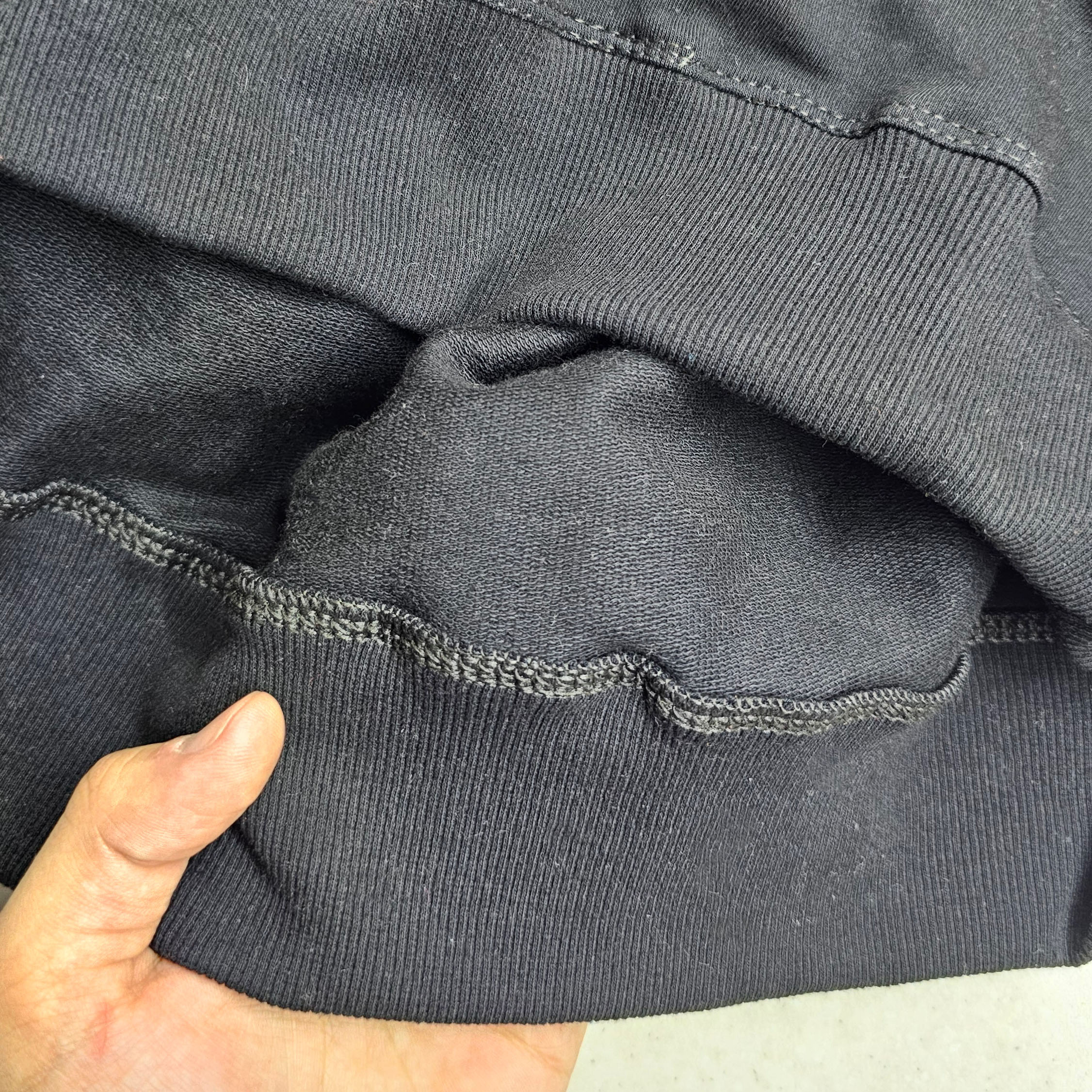 leon the professional_whiteهودی طرح دار لئون حرفه ای