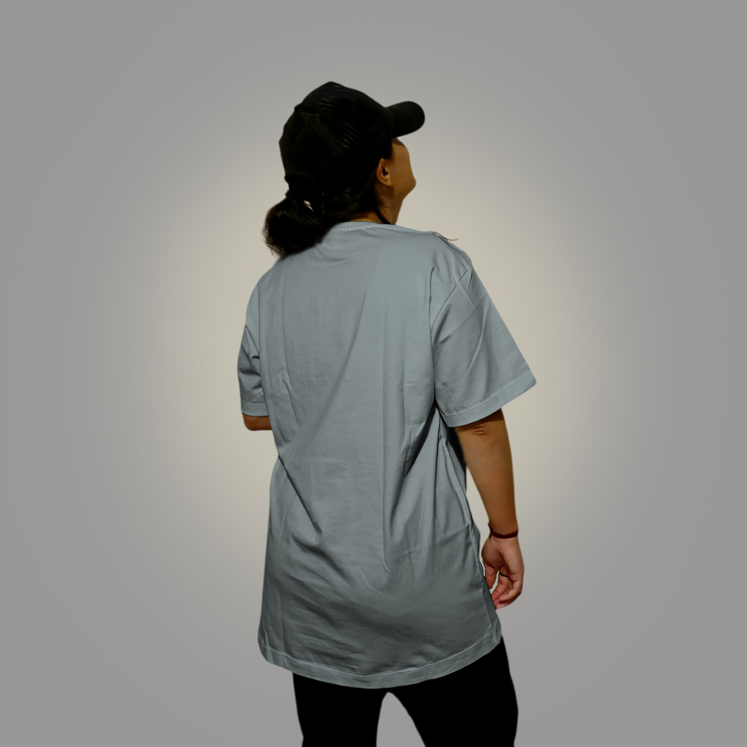 تیشرت رنگ طوسی